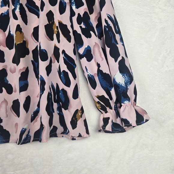 Women's Pink Blue Patterned Long Sleeve Blouse Size 1XL Notch Neck‎ Ruffle - Picture 3 of 8